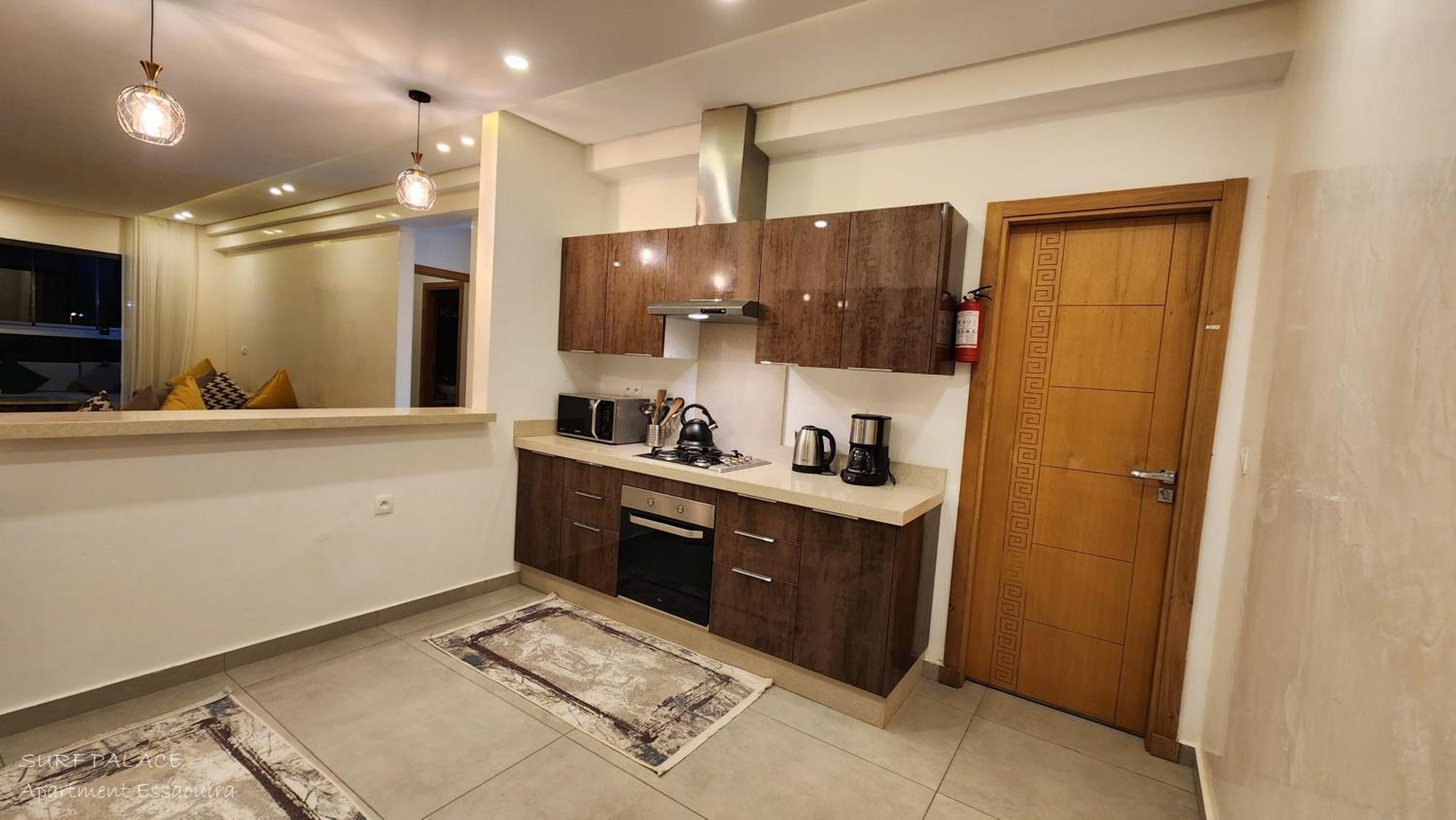Surf Palace Beachfront Apartment Szavíra Kültér fotó